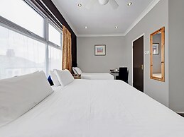 OYO Bostons Manor Hotel, Hanwell London