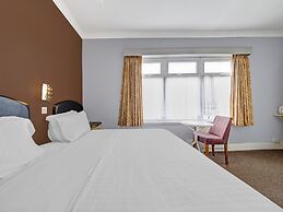 OYO Bostons Manor Hotel, Hanwell London