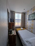 Hotel 65