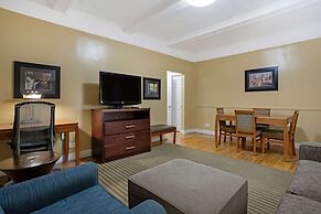 Best Western Plus Hospitality House