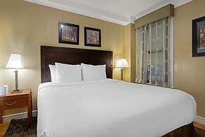 Best Western Plus Hospitality House