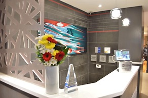 Best Western Plus Hospitality House