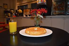 Best Western Plus Hospitality House