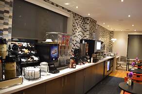 Best Western Plus Hospitality House