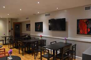 Best Western Plus Hospitality House