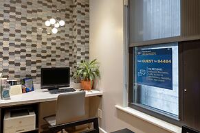 Best Western Plus Hospitality House