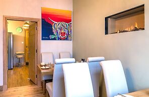 Lakeview Guest House