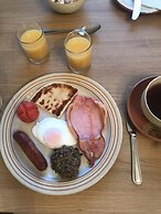 Lakeview Guest House