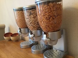 Lakeview Guest House