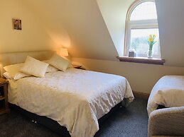 Lakeview Guest House