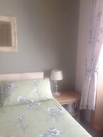 Lakeview Guest House