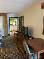 Travelodge by Wyndham Indianapolis Speedway