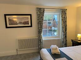 Pilgrims Hotel