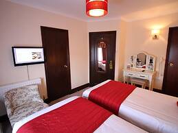 Pilgrims Hotel