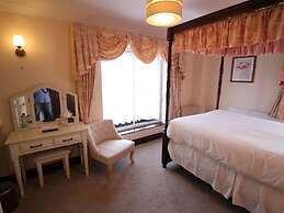 Pilgrims Hotel