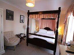 Pilgrims Hotel
