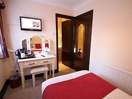 Pilgrims Hotel