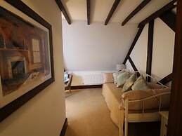 Pilgrims Hotel