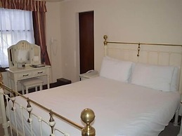 Pilgrims Hotel