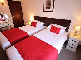 Pilgrims Hotel