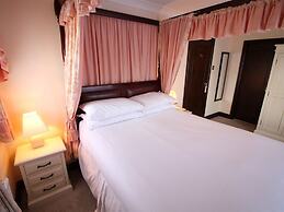 Pilgrims Hotel