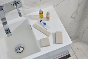 Eccleston Square Hotel