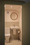 Georgian House Hotel