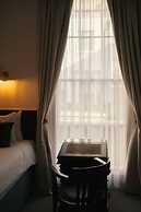 Georgian House Hotel