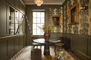 Georgian House Hotel