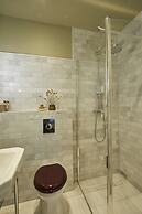 Georgian House Hotel