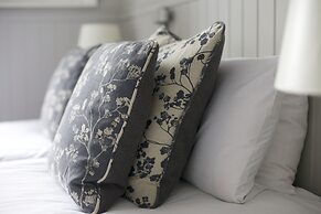 Georgian House Hotel