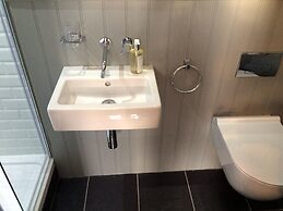 Georgian House Hotel