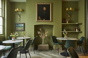 Georgian House Hotel