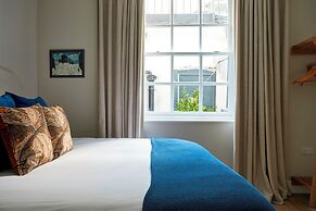 Georgian House Hotel