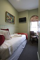 Georgian House Hotel