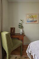 Georgian House Hotel