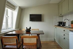 Georgian House Hotel