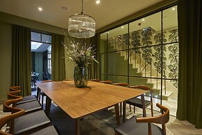 Georgian House Hotel