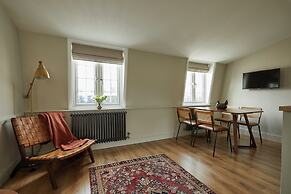 Georgian House Hotel