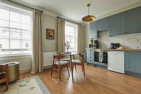 Georgian House Hotel