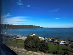 Nomi Rooms and Restaurant