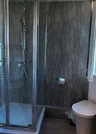 Nomi Rooms and Restaurant