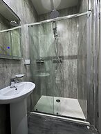 Nomi Rooms and Restaurant