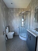 Nomi Rooms and Restaurant