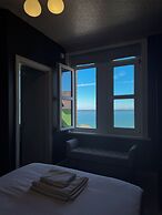 Nomi Rooms and Restaurant