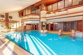 Whitewater Spa & Leisure Club