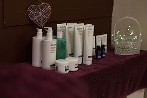 Whitewater Spa & Leisure Club