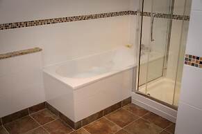 Whitewater Spa & Leisure Club