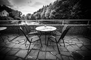 Whitewater Spa & Leisure Club