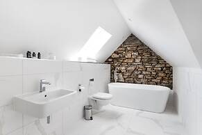 Dunalastair Hotel Suites